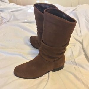 Brown suede scrunch boots.  8 1/2 wide.